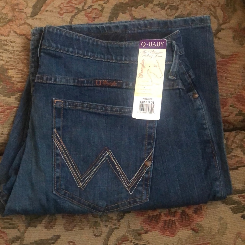 **New** Women’s Wrangler Jeans